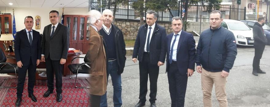 Ενημερωτική συνάντηση με τον Διοικητή της 3ης ΥΠΕ κ. Μπογιατζίδη Παναγιώτη και τους Υποδιοικητές της 3ης ΥΠΕ πραγματοποιήθηκε σήμερα το πρωί, στο γραφείο του Περιφερειάρχη Δυτικής Μακεδονίας κ. Κασαπίδη Γιώργου